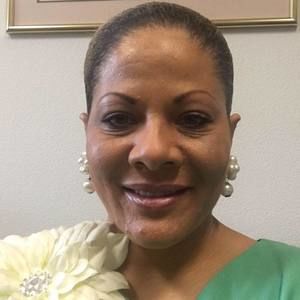 Meet your Posher, Yvette